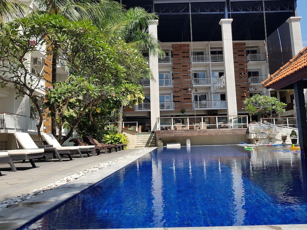 New Garden View Resort Legian  Exterior photo