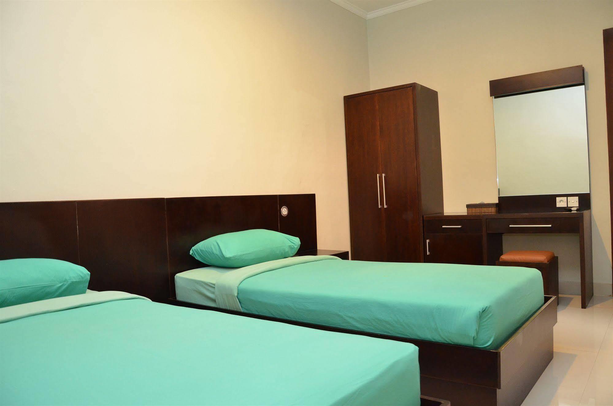 New Garden View Resort Legian  Exterior photo