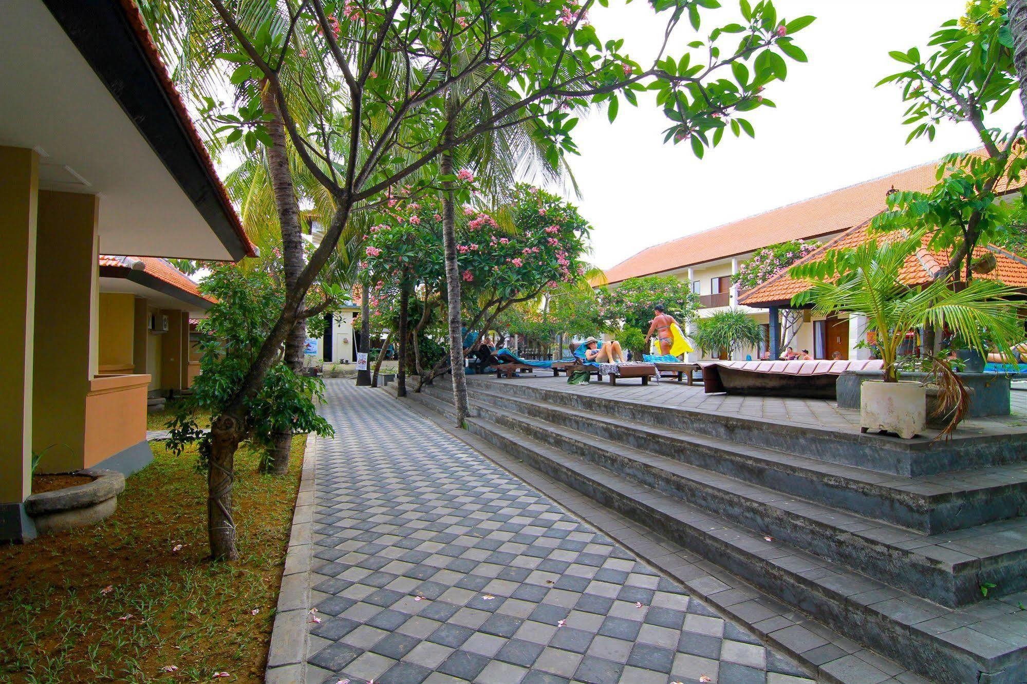 New Garden View Resort Legian  Exterior photo